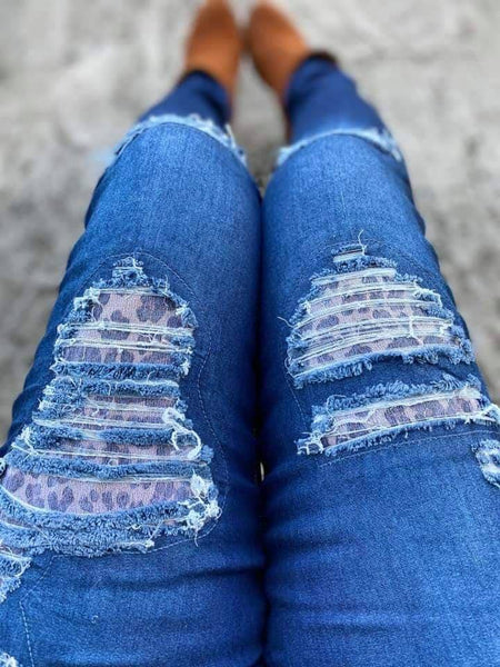 Distressed Stretchy Jeans with Leopard Print