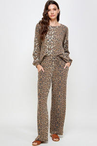 Luxe Lounge Set in Leopard