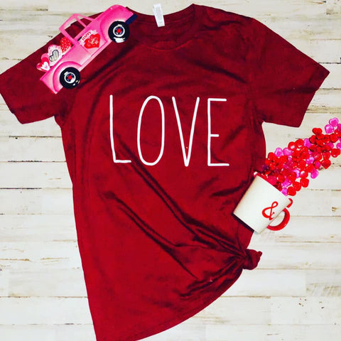 LOVE Tee in Red