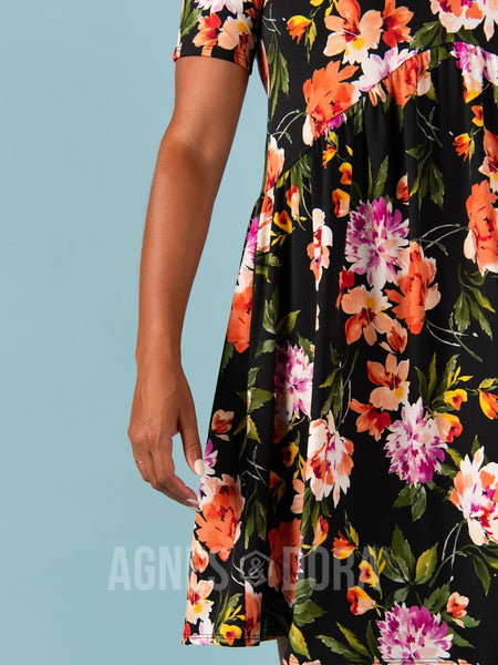 Muse Midi Dress in Short Sleeve Black & Coral Floral